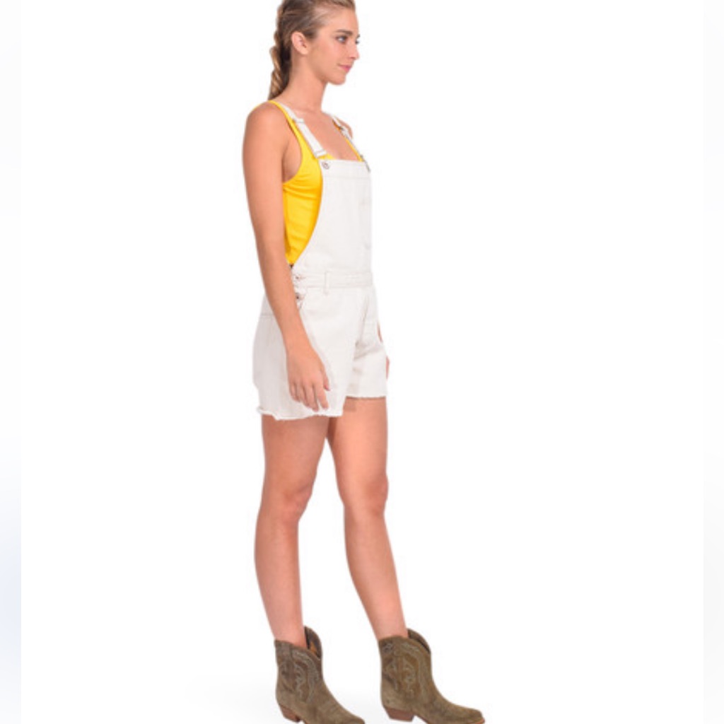 Braxton Urban Outfitters Shortall Large